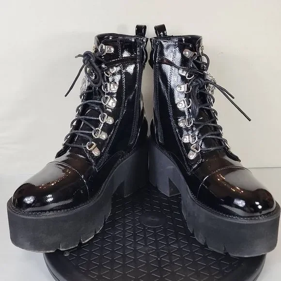 Talv Shoes Goth Black Chains & Buckle Platform Boots Women's Size 40 EU  / 10 US - Picture 7 of 10